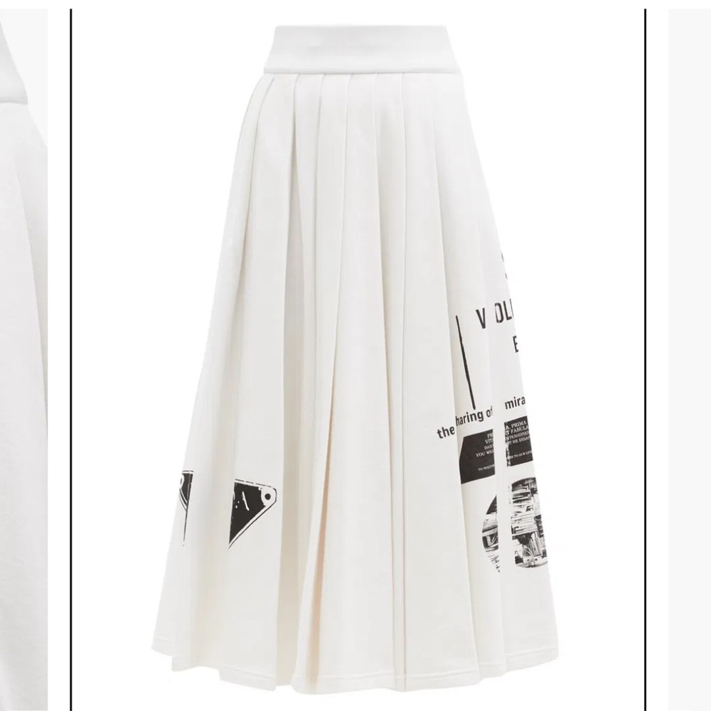 Prada
2021 Midi Length Skirt